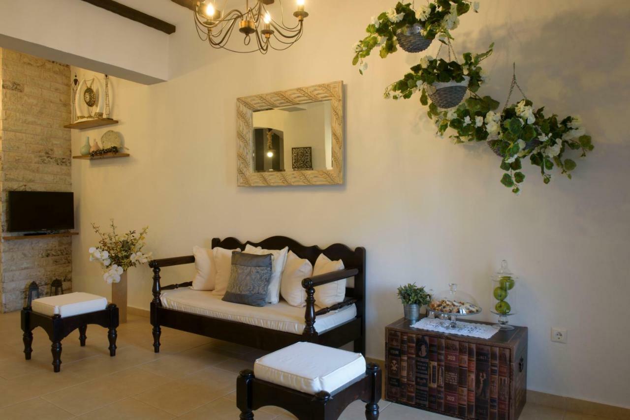 Apart Boutique Giorgos Đảo Amolianí Nội địa bức ảnh